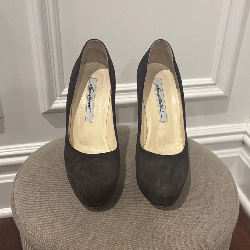 Suade Brown Pumps